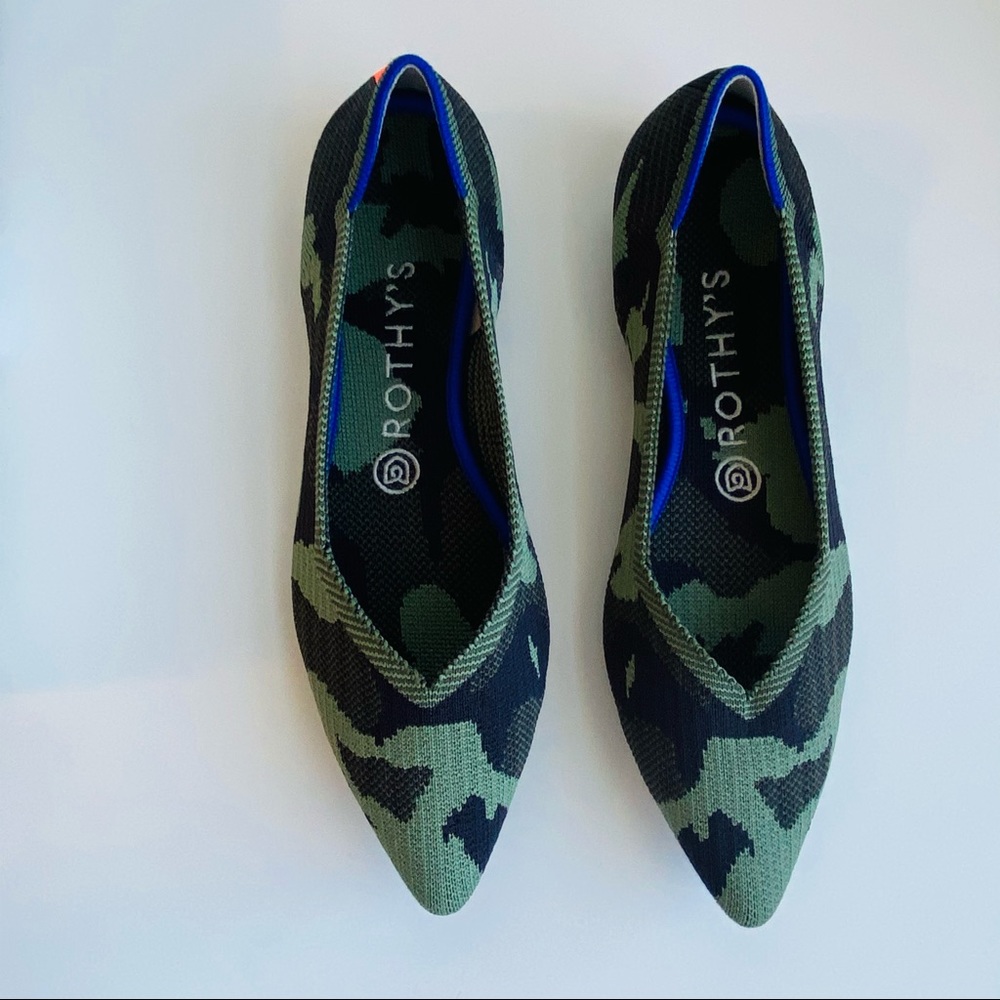 NIB Rothy’s Olive Camo. Size 8.